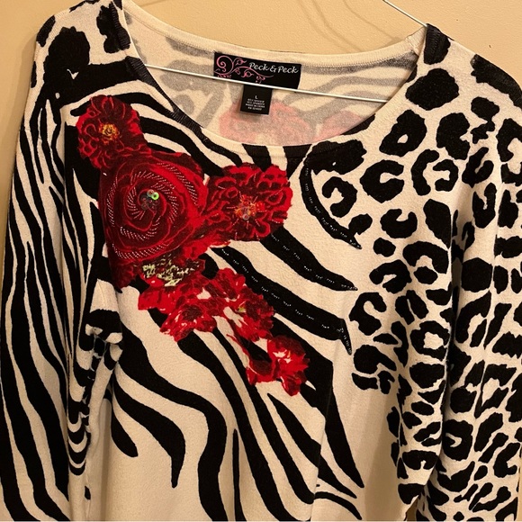 Peck & Peck women’s top, Large, with small beading, off white with black & red - Picture 3 of 5